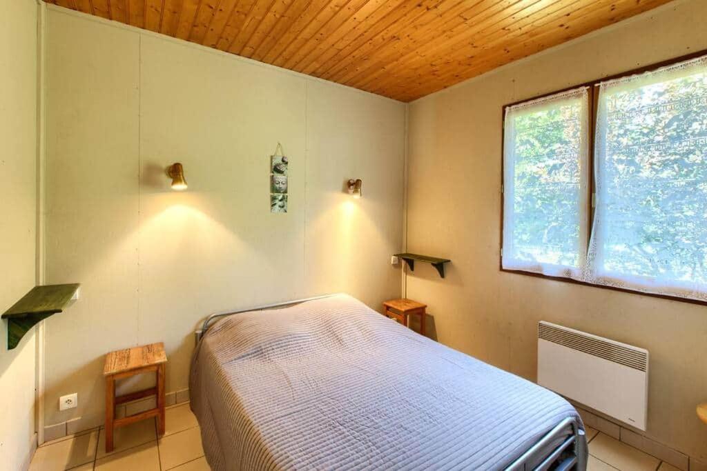 Les Chalets Du Gelat, Nature Et Calme Noaillan Exterior photo